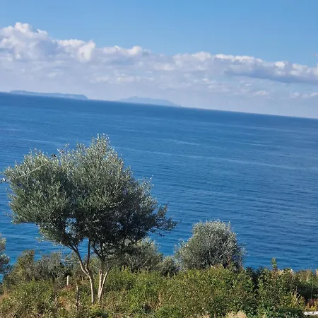 Oceanfront Oasis Villa Borsh