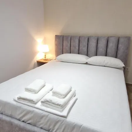 Oceanfront Oasis فيلة