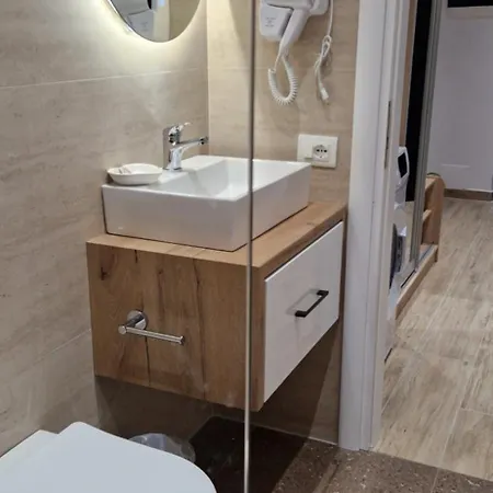 Willa Oceanfront Oasis *