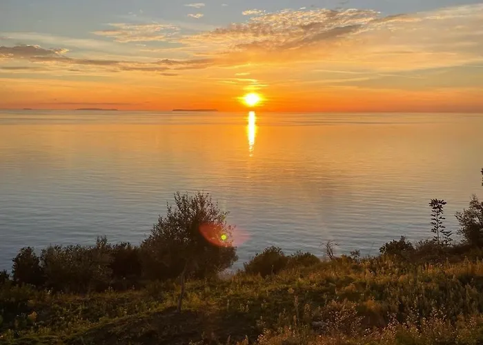 Villa Oceanfront Oasis