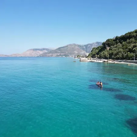 Villa Oceanfront Oasis *