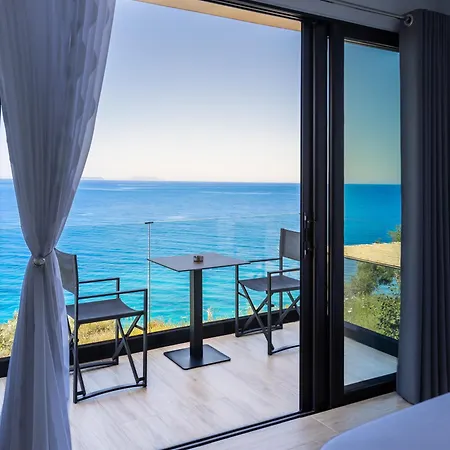 Oceanfront Oasis *
