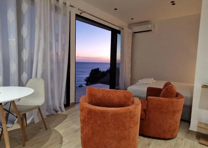 Villa Oceanfront Oasis